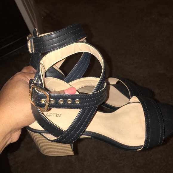 Block heels - Picture 2 of 3